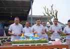 Kalapas Purwokerto Potong Tumpeng bersama Warga binaan Peringati Hari Bakti Kementerian IMIPAS